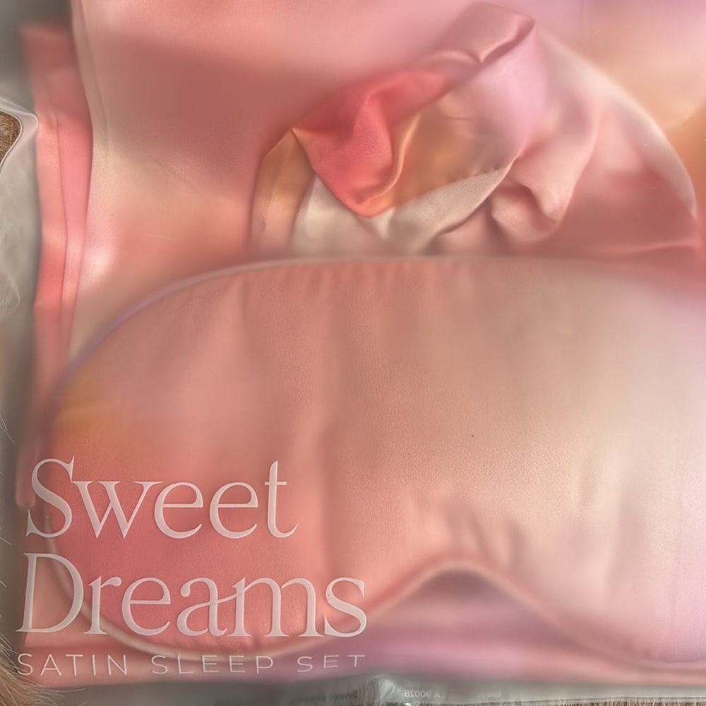 Sweet Dreams Satin Sleep Set three pieces Insertnamehere INM gift pack silk NWT - Picture 5 of 7
